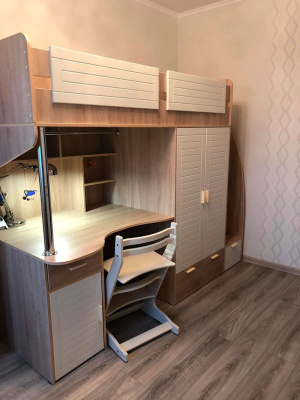 КРОВАТЬ - ЧЕРДАК С РАБОЧЕЙ ЗОНОЙ МОЯ КРОВАТЬ - 1 (С ПУФОМ)